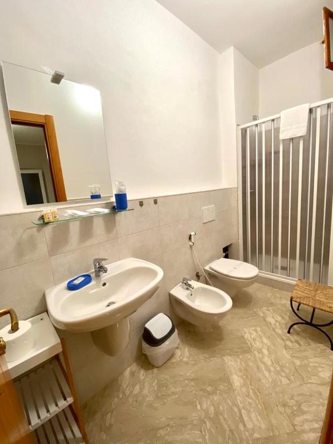 Ginevra Rooms Барі Екстер'єр фото