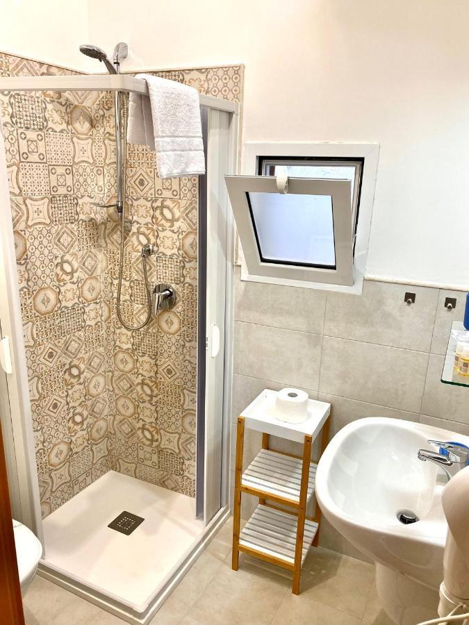 Ginevra Rooms Барі Екстер'єр фото