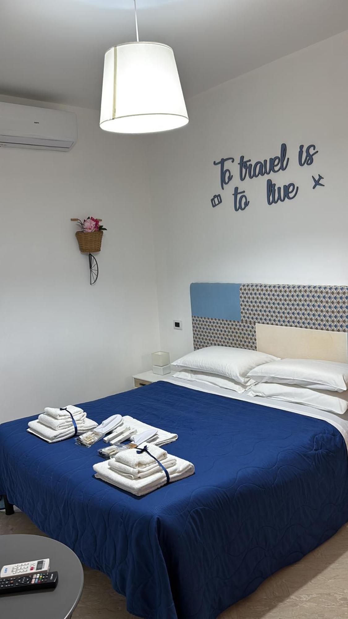Ginevra Rooms Барі Екстер'єр фото